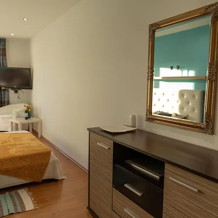 Zela Apartment